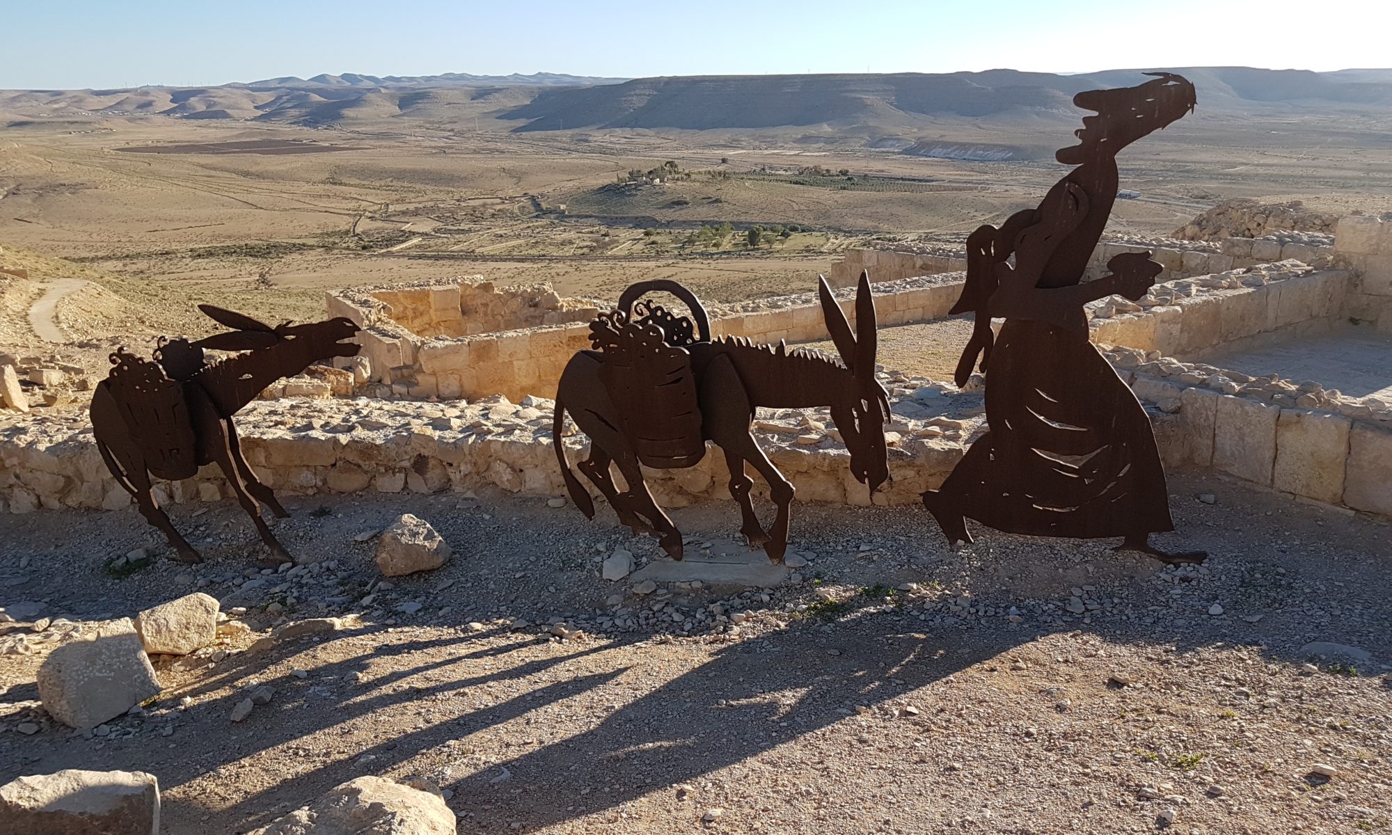 Figuren in Avdat in der Negev Wüste Israel